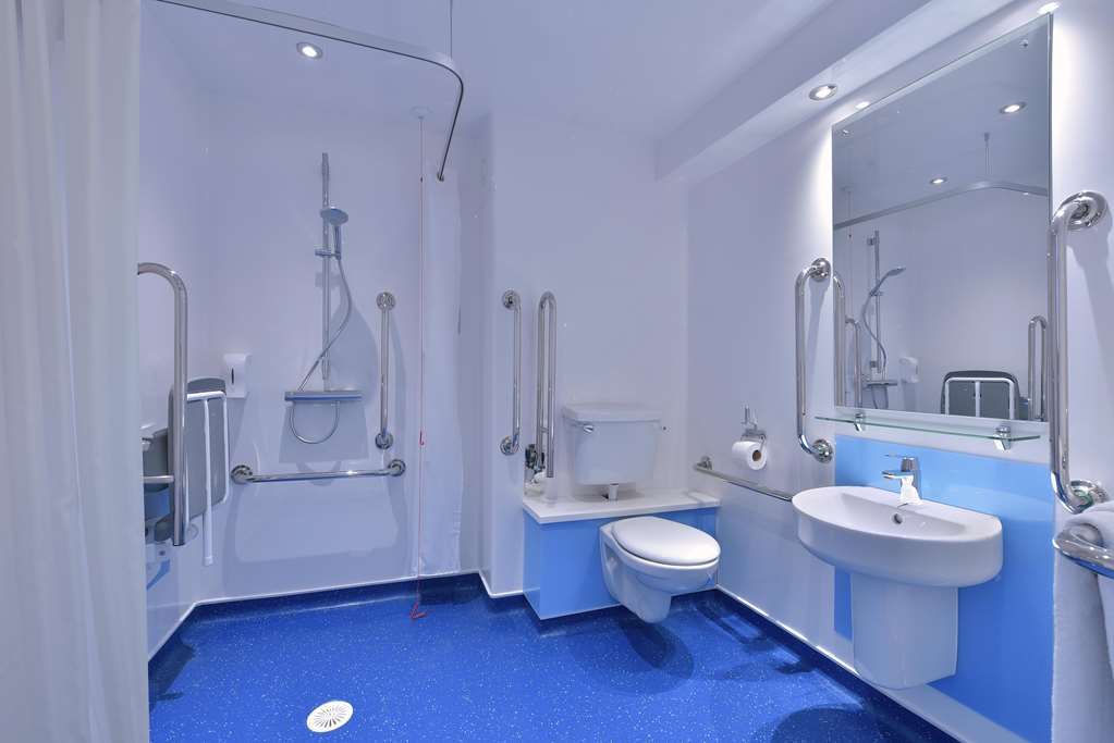 Travelodge Birmingham 萨顿科尔徳菲尔德 客房 照片